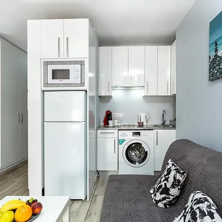Apartment Piscinas - Wifi - Fire Stick Amazon - 10 Min Playa - 5 Min Centro - Recien Reformado Torremolinos